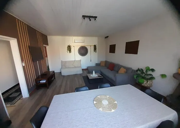 Villa Avec *